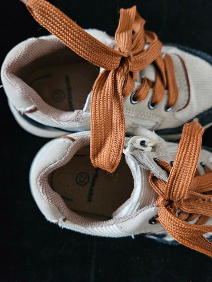 Basket vertbaudet taille 23 - photo numéro 2