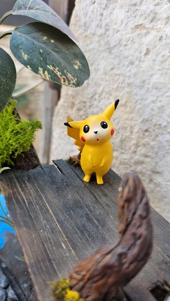 Super figurine Pokemon Nintendo tomy pikachu