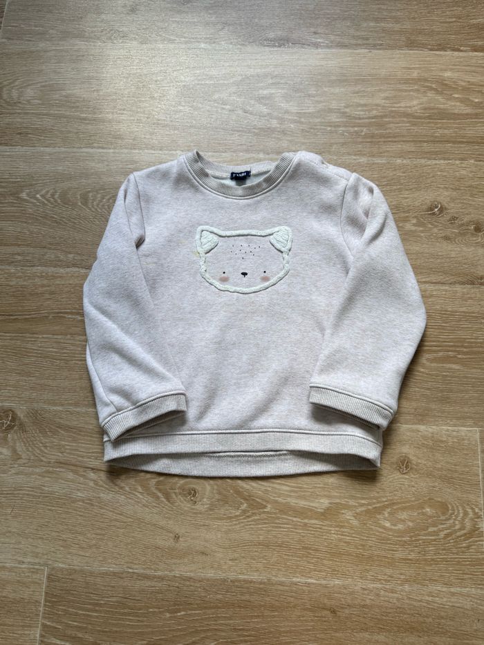 🌸 Pull beige 36 mois Kiabi