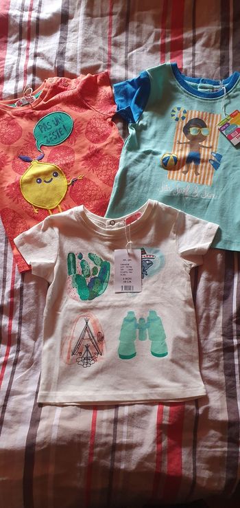 Lot de tee shirt neufs