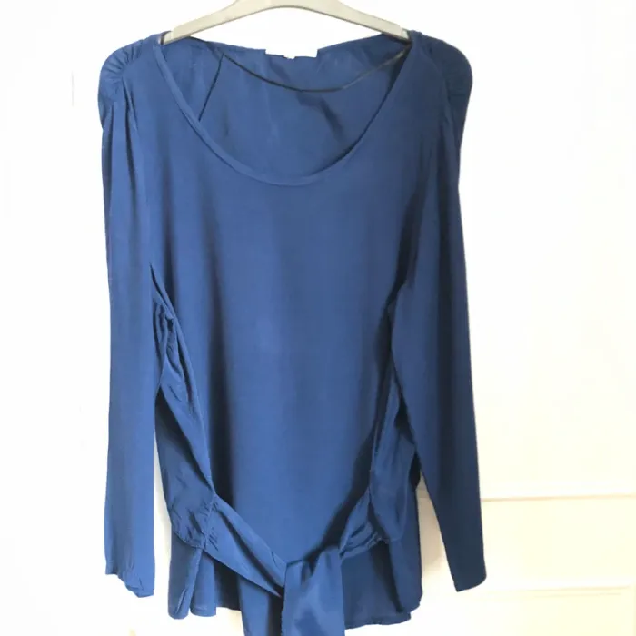 Blouse pans croisés dans le dos - photo numéro 4