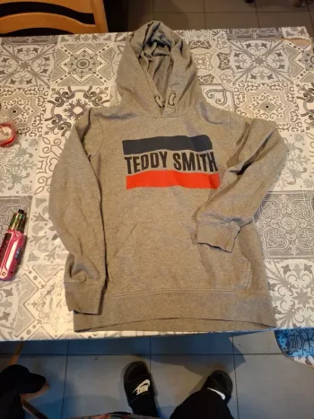 Pull à capuche