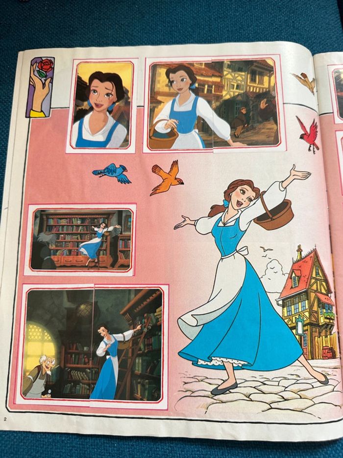 Album Panini stickers autocollants vignettes complet Disney La Belle et la Bête - photo numéro 5