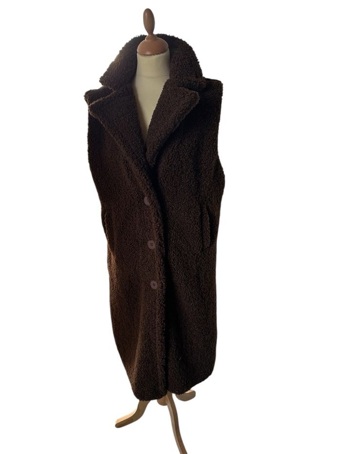 Manteau sans manches - photo numéro 2