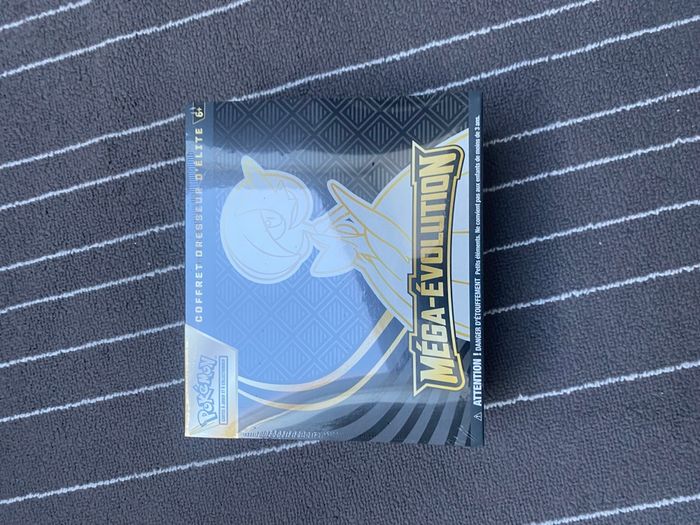 Lot de 2 Etb Pokemon mega evolution donc 1 avec trou et l’autre non - photo numéro 7