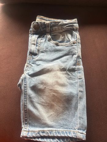 Lot n’1 de 2 shorts garçon 6 ans