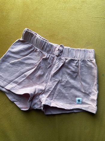 Short léger taille 2/3 ans