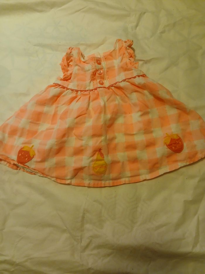 Robe rose et blanche bébé