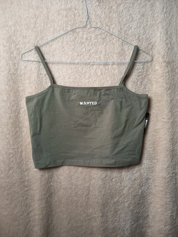 Crop-top a bretelles. Marque Ardene (A337)