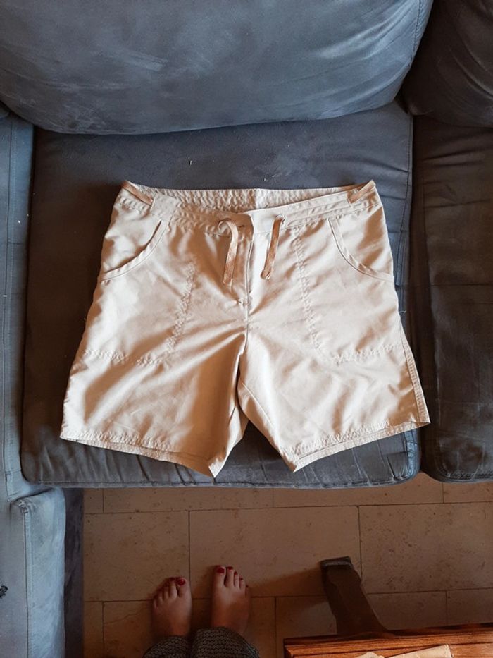 Short femme Taille 42 - photo numéro 2
