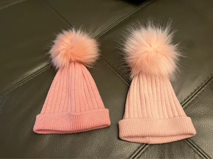 2 bonnets 6-12 mois