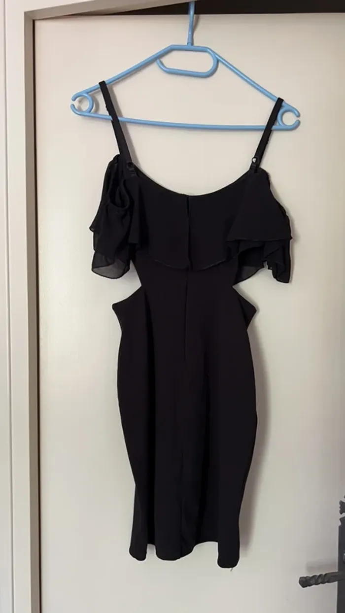 Robe noire - photo numéro 3