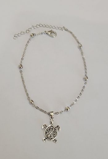 CHAINE DE CHEVILLE TORTUE DE MER ARGENTEE ! NEUVE !