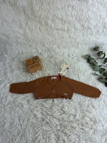 Boléro marron CND taille 6 mois