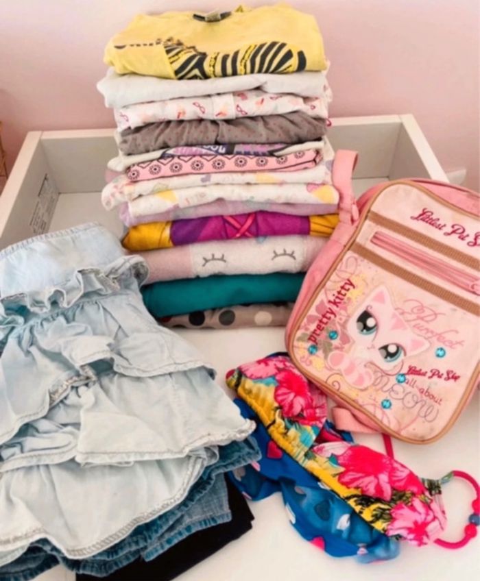 Vêtement fille 4 ans jupe pyjama maillot de bain tee shirt débardeur