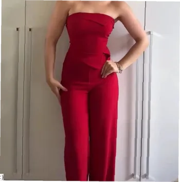 Ensemble Femme Rouge Bustier Sans Bretelles Pantalon Droit - Taille S Neuf Jamais Porté