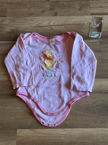 e vend un body fille 98cm a  104 cm un peu petit je trouve très bon