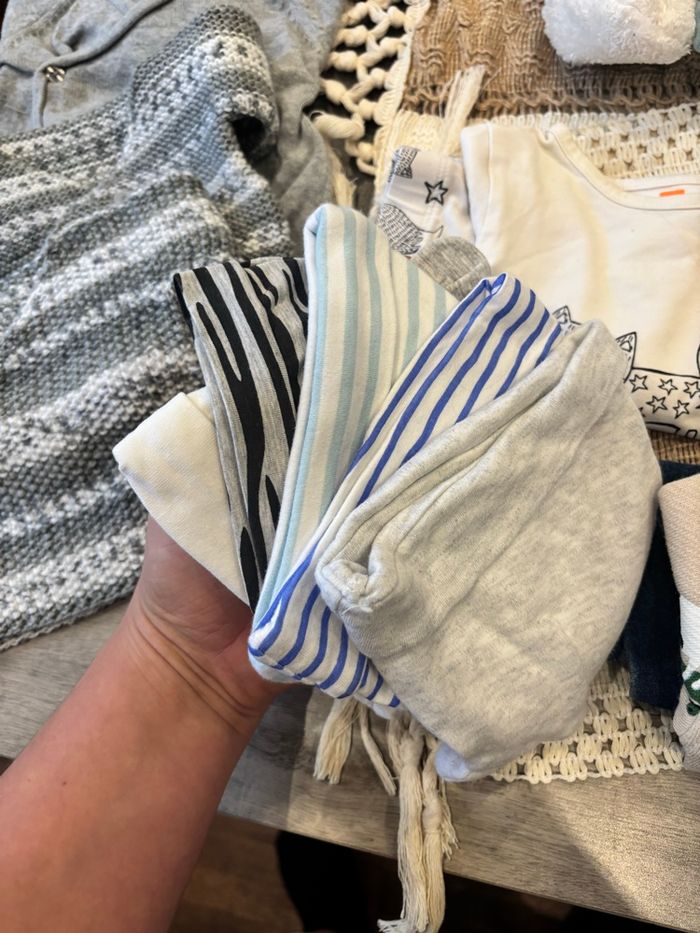 Gros lot un mois - photo numéro 4