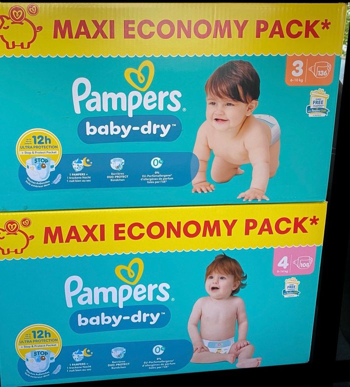 Lot de 2 packs Pampers taille 3/4