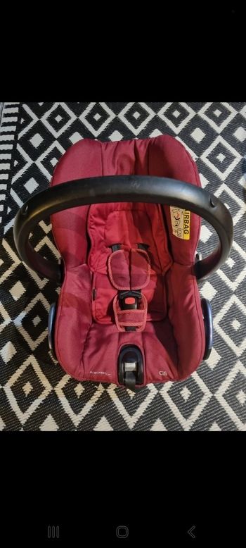 Siège bébé confort 0-13 kg utilisé