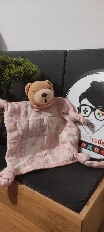 Doudou plat ours blanc rose fleurs patchwork lilirose marron endormi kaloo vichy carreaux