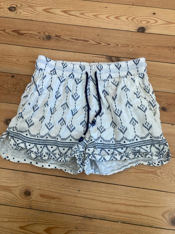 Short Only blanc et bleu Marine motifs ethniques