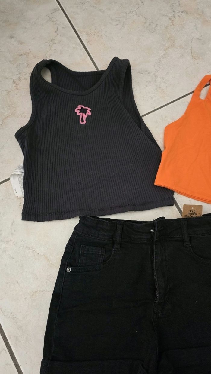 🩷🤩 lot débardeurs courts et short en jeans🩷🤩 - photo numéro 2