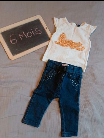 Lot jean et t-shirt taille 6 mois en très bon état