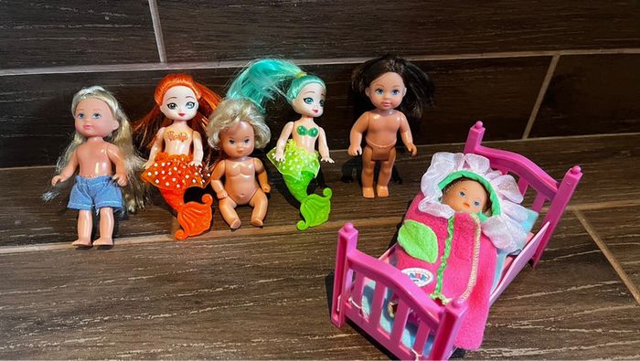 Lot petite poupée - photo numéro 3