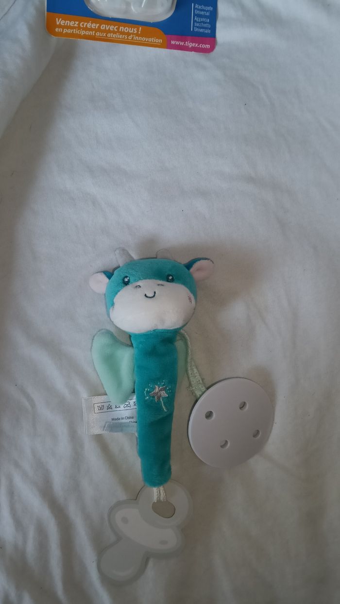 2 Attaches-tetines - photo numéro 2