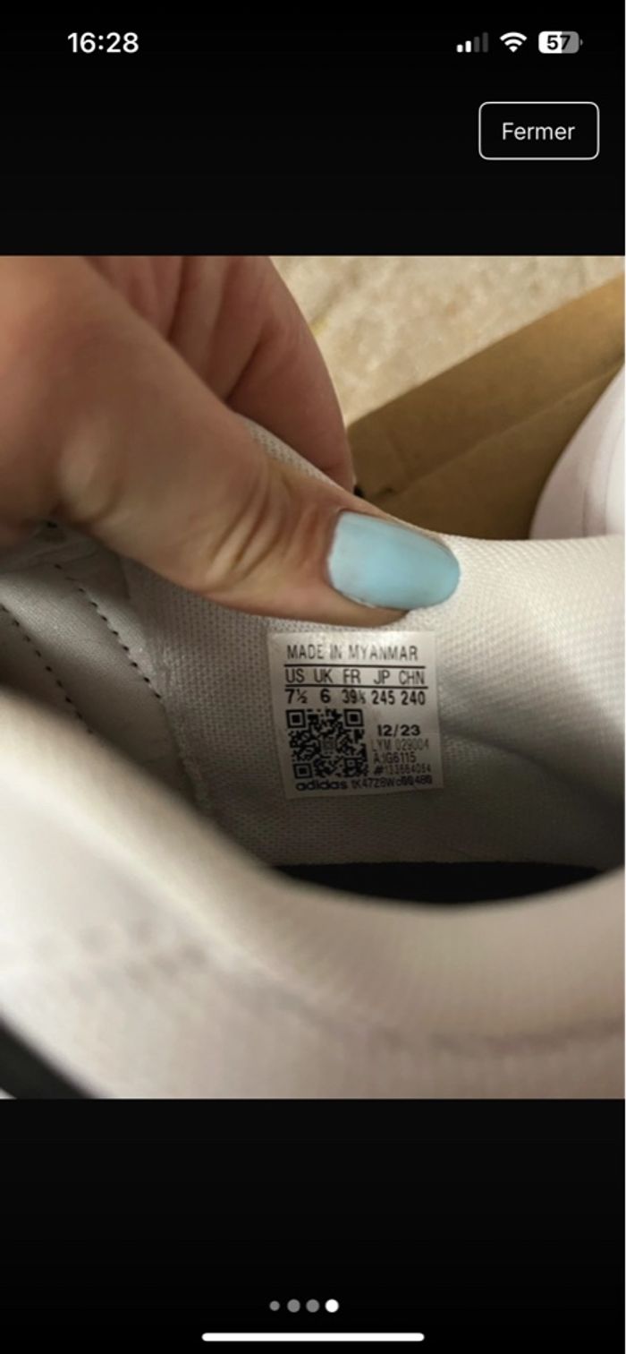 Chaussure Adidas 39 1/2 - photo numéro 3