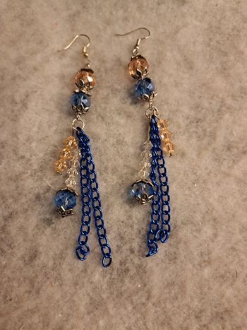 Boucles d'oreilles pendante chic bleu et rose pâle
