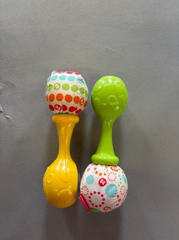 Deux  Maracasse 