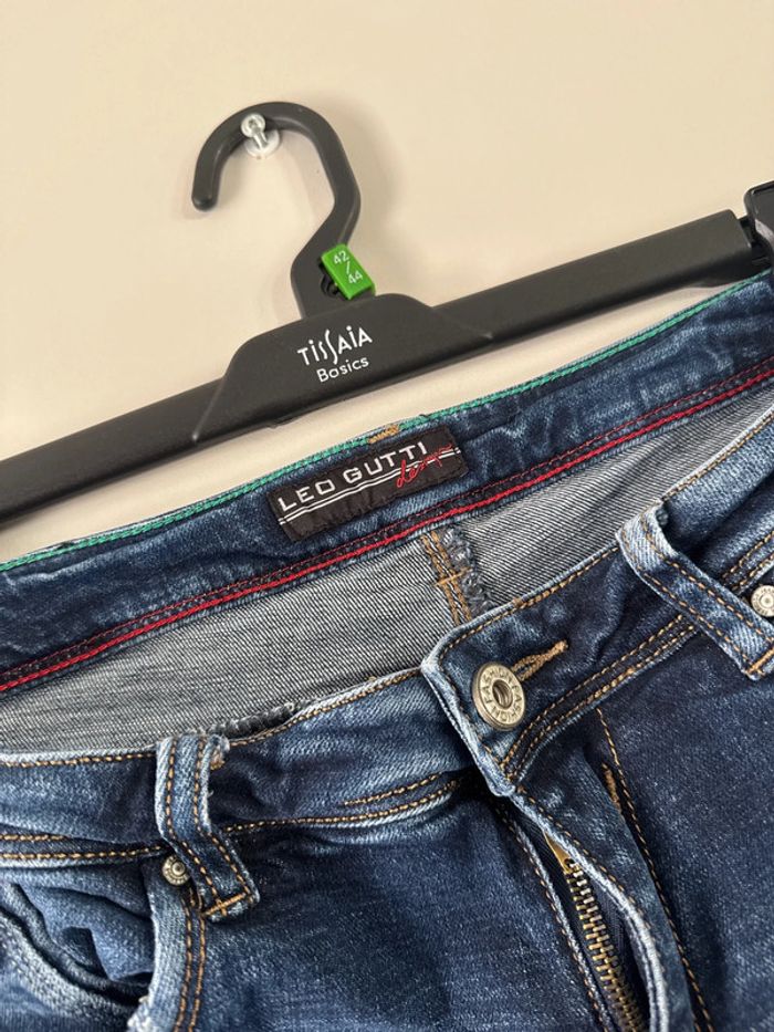 👖 Jeans homme effet déchiré - Taille 40 -w31- brut - très bon état- Léo gutti - photo numéro 3