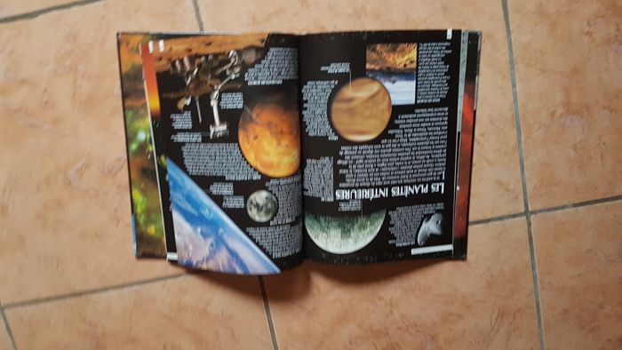 Livre " La Conquête Spatiale " d'Alex Barnett - photo numéro 3