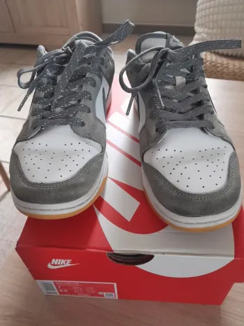 Baskets Nike Dunk Low pointure 40