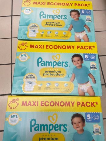 Couches Pampers 