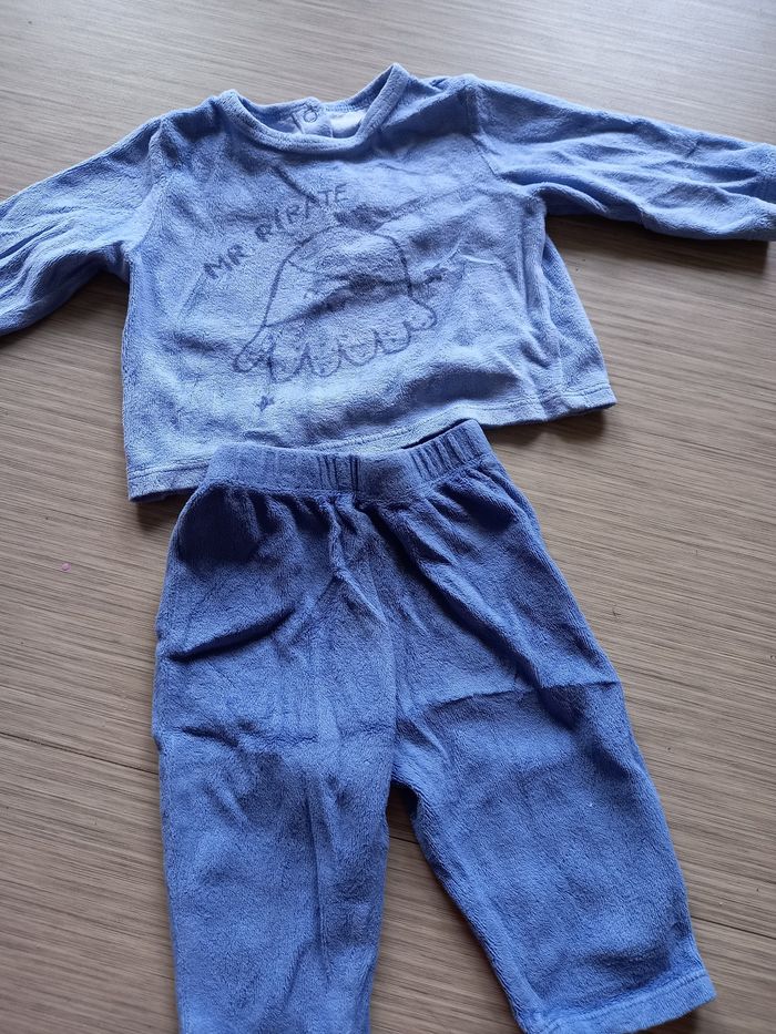 Pyjama 2 pièces  6 mois - photo numéro 3