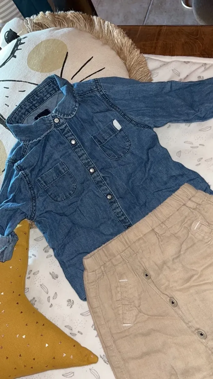 Chemise en jeans/ pantalon sarouel kiabi 9 mois - photo numéro 3