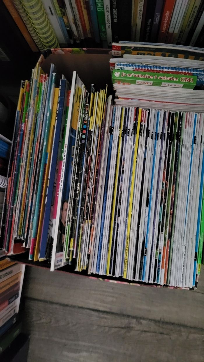 Livres jeunesses je vide les etageres bébé et jeunesses pour avoir de la place, à vos recherches - photo numéro 9