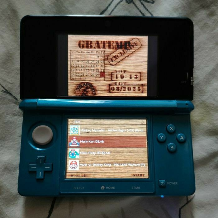 R4i pour toutes les DS, DSi(XL), 2DS, 3DS(XL) avec 190 jeux - photo numéro 2