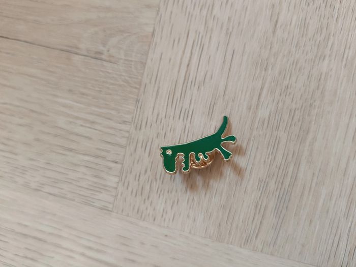 Pin's dinausore vert neuf - photo numéro 3