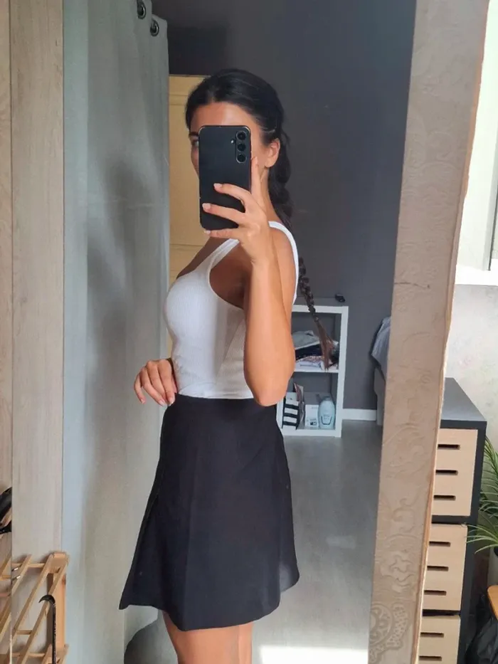 Jupe plissé noire Zara - photo numéro 3
