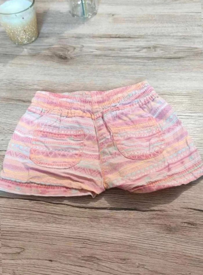 Short fille - photo numéro 4