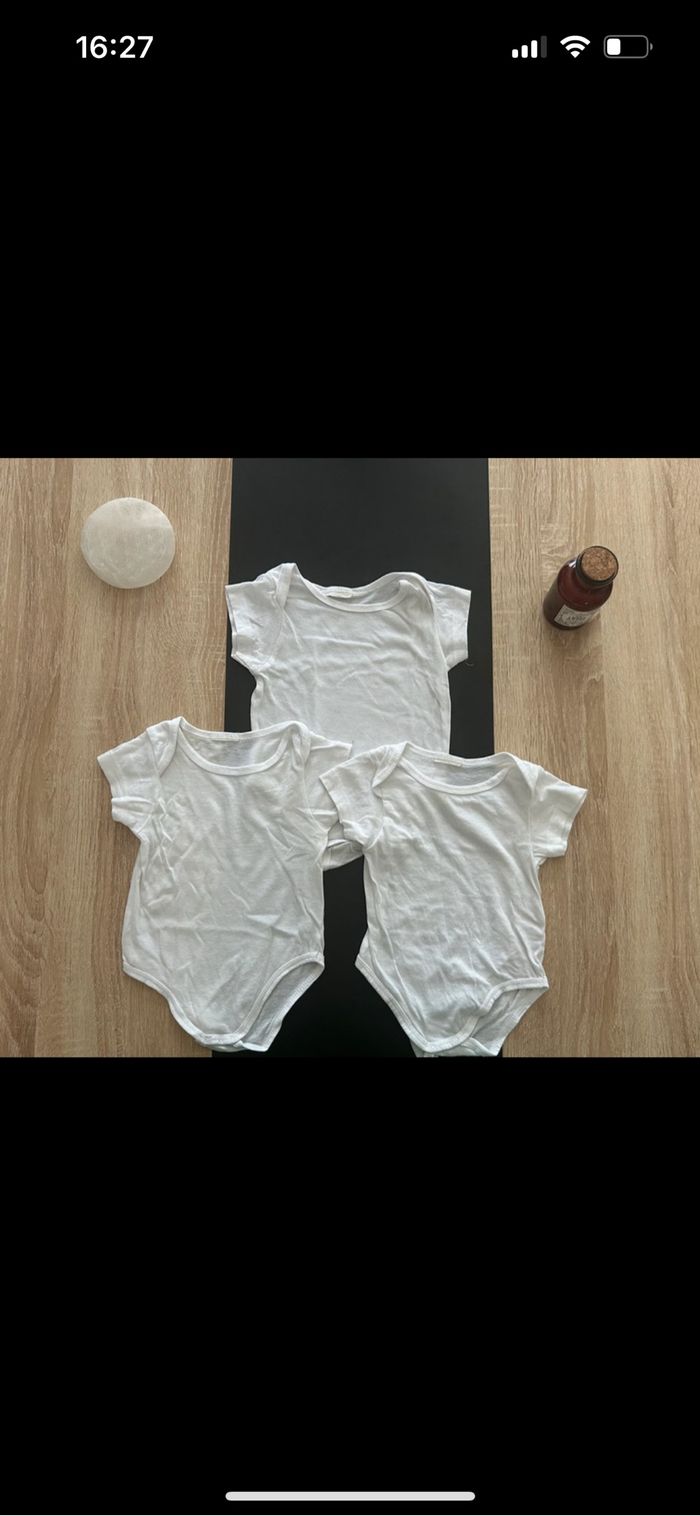 Lot de 3 bodies manche courte