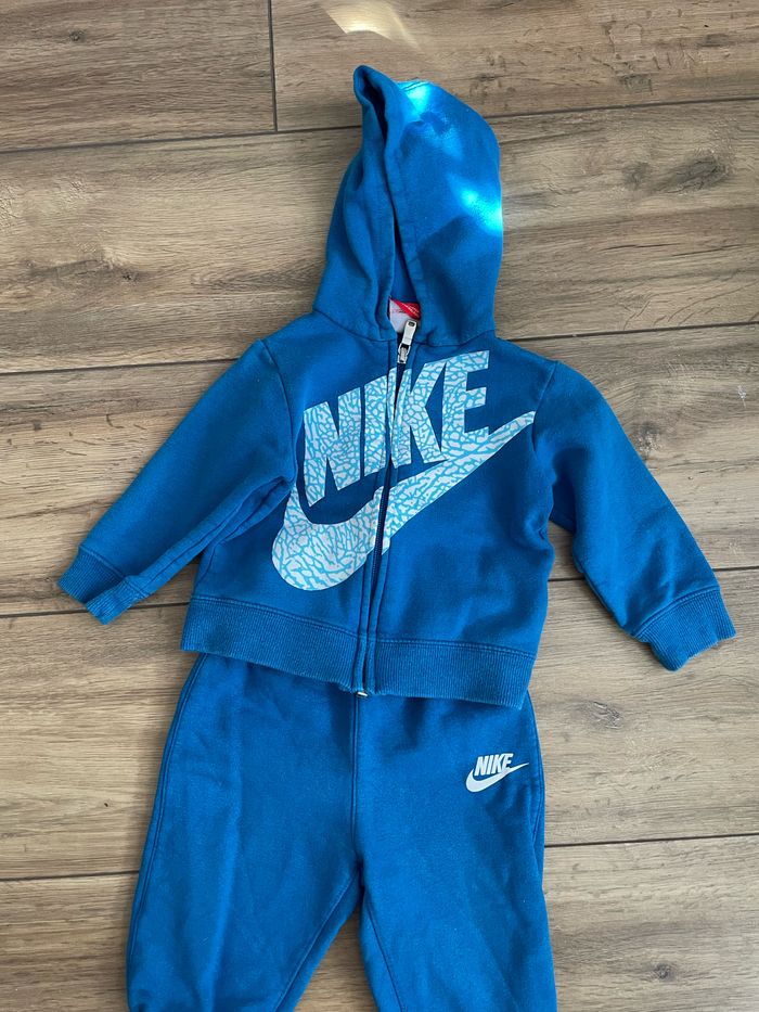 Ensemble Nike - photo numéro 2