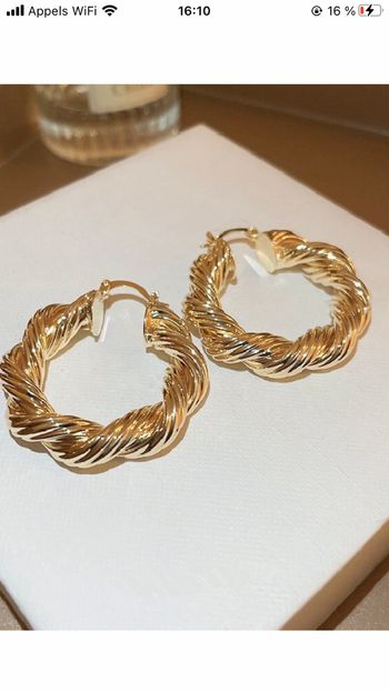 Boucle d’oreille