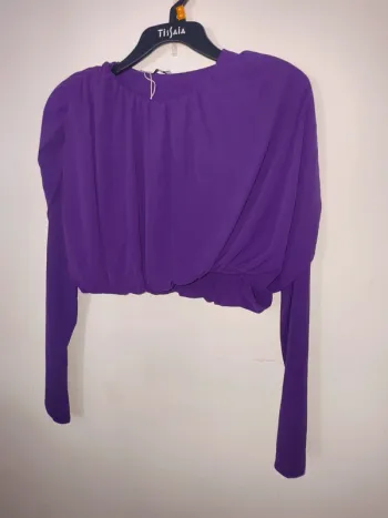 Top court violet Zara neuf sans étiquette taille S