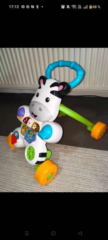 Trotteur zebre jouet bébé 