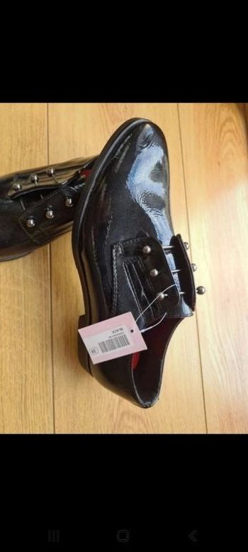 Chaussures neuves P 38